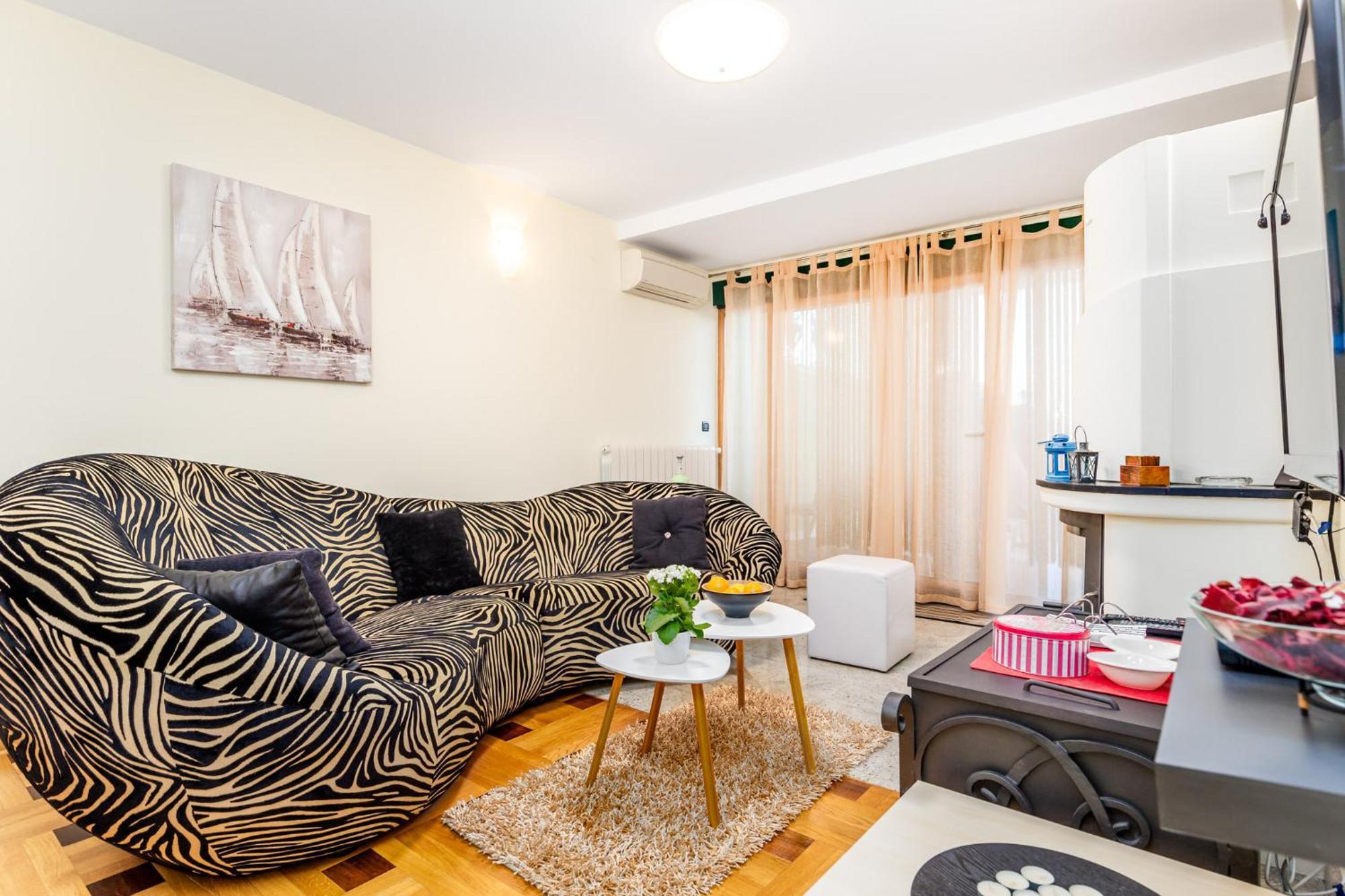 Lux Apartmani オパティヤ エクステリア 写真
