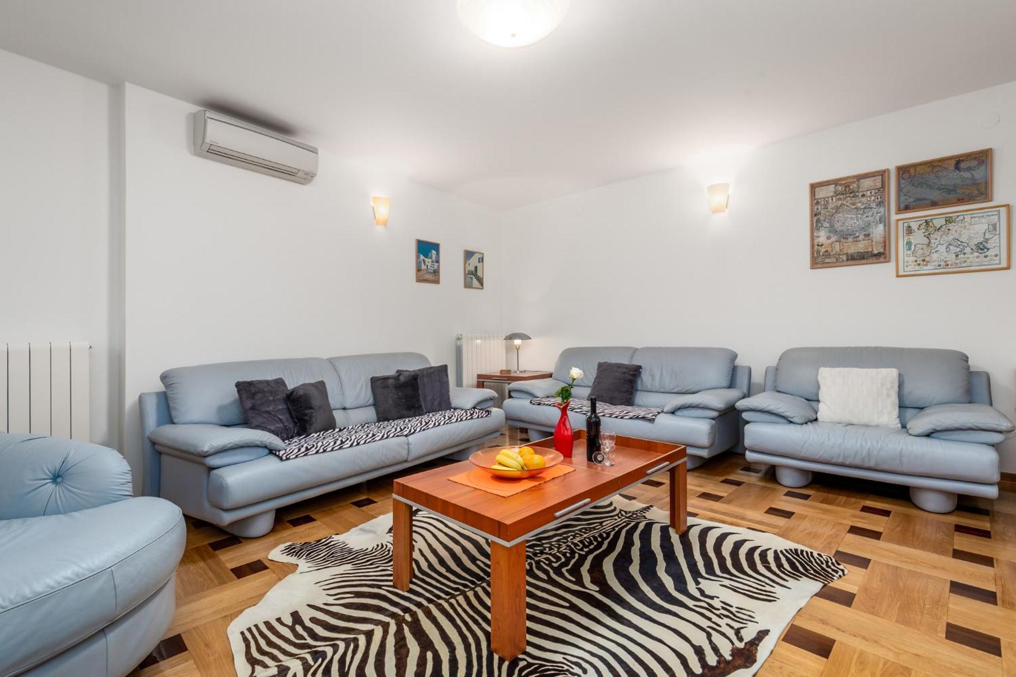 Lux Apartmani オパティヤ エクステリア 写真